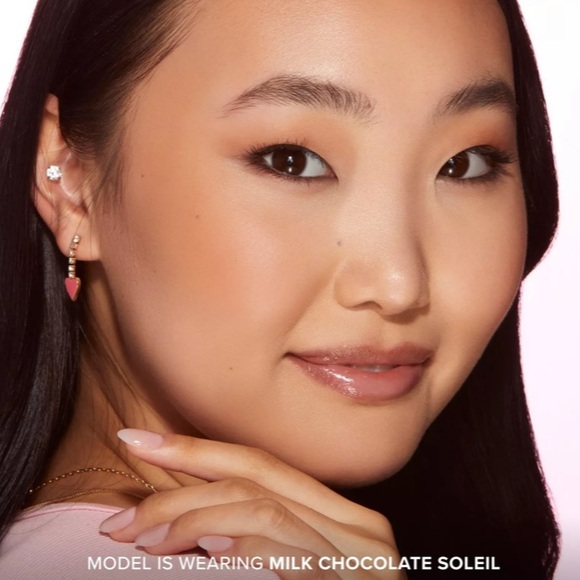 Too Faced Milk Chocolate Soleil Matte Bronzer - Picture 15 of 16